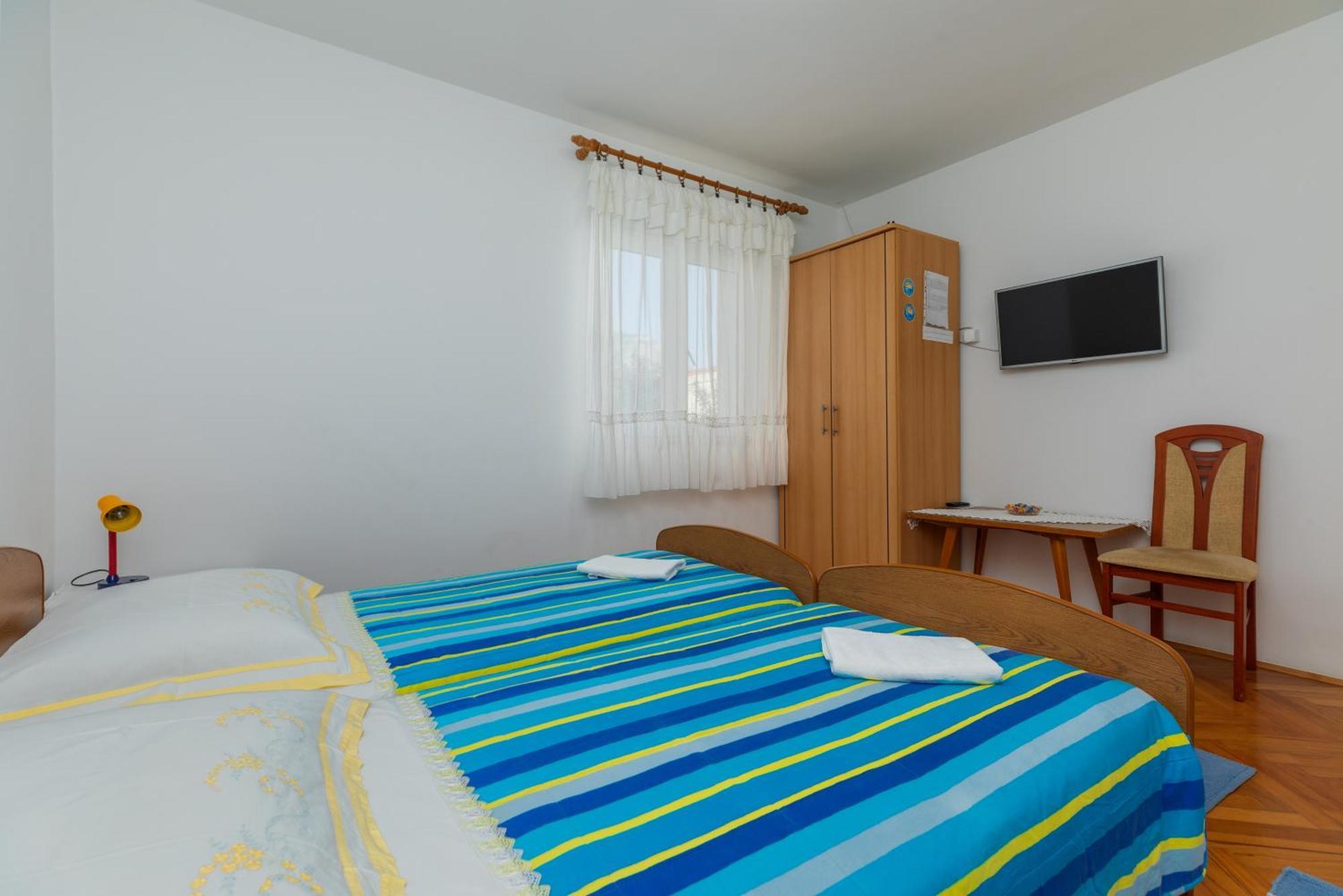 Apartments With A Parking Space Omis - 2745 Phòng bức ảnh